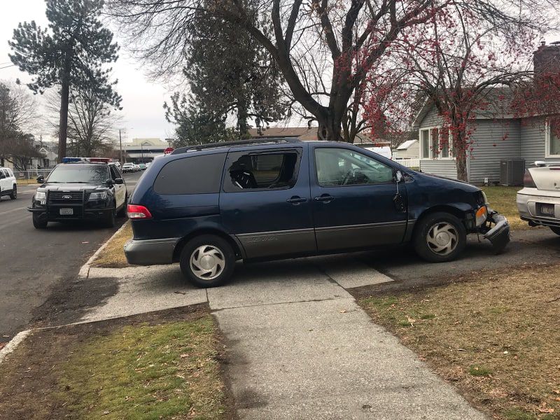 Woman arrested for DUI, hit and run after hitting bus stop, gas meter in Spokane